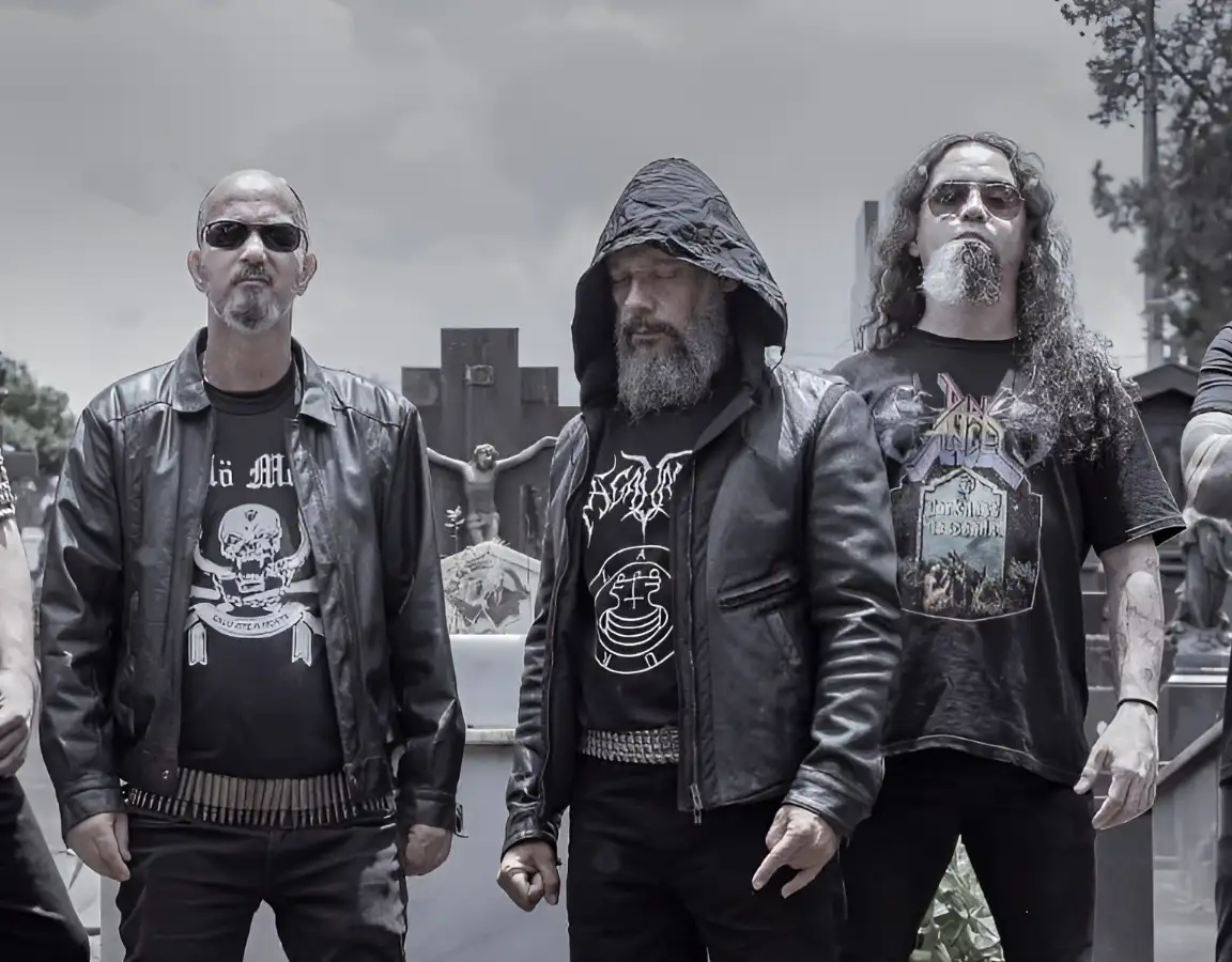 THE LAWS & GERALDO MINELLI PERFORMING SARCOFAGO (BR)